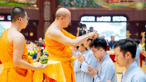 Nên tụng kinh gì để cầu an và tụng kinh gì để cầu siêu?