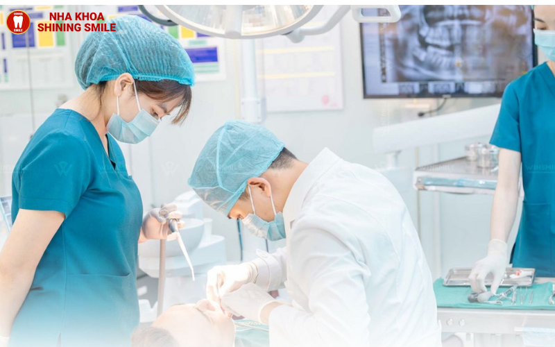 Kinh Nghiệm Trồng Răng Implant: Những Điều Bạn Cần Biết!