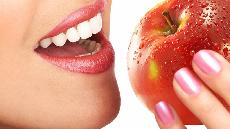 Bọc Răng Sứ Bao Lâu Thì Ăn Được? Lời Khuyên Từ Chuyên Gia