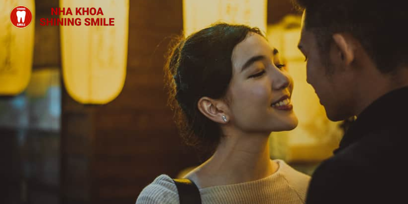 Có thể hôn khi niềng răng không?