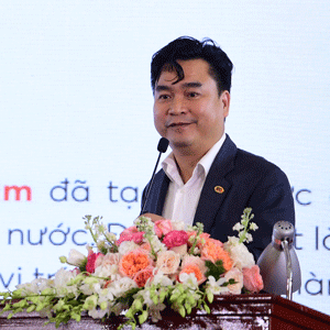 Ông Trần Ngọc Anh