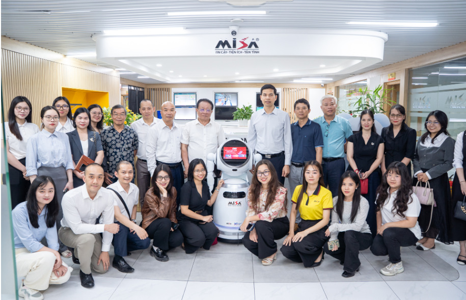Cách CEO Misa hóa giải nỗi sợ AI cho nhân sự