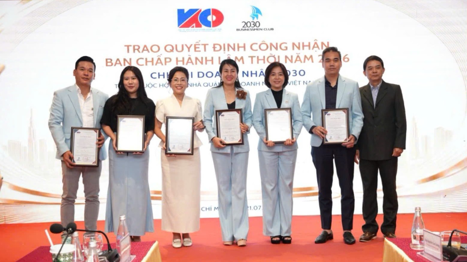 VACD thành lập Chi hội Doanh nhân 2030 và khởi động Caravan Thư viện 2030 lần thứ 17