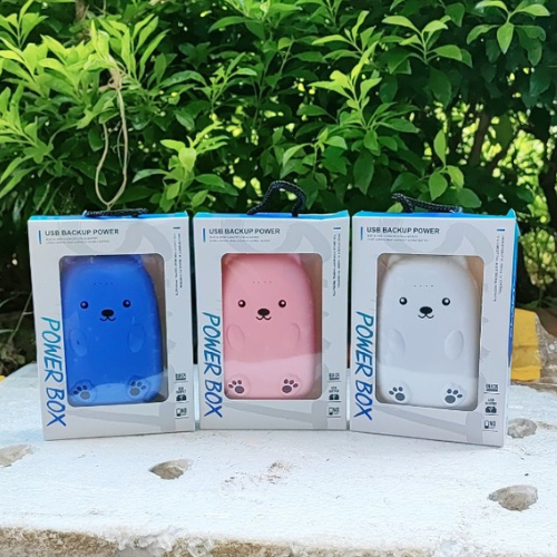 Sạc Dự Phòng dung lượn 20000 mAh có kèm cáp sạc đa năng dùng bộ vi mạch thế hệ mới với thiết kế phù hợp mọi lứa tuổi