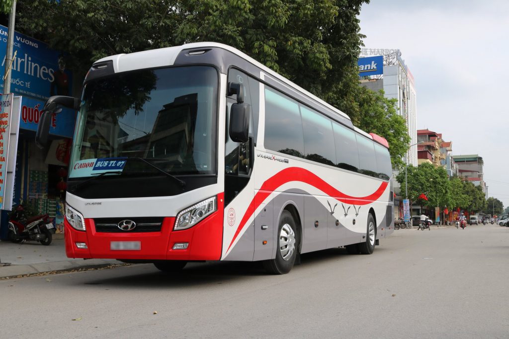 Kích thước banner treo xe 16, 29, 45 chỗ