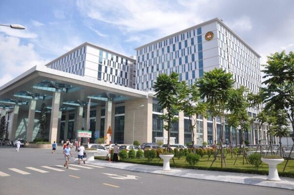 NHÀ ĐIỀU HÀNH BỆNH VIỆN QUÂN Y 103